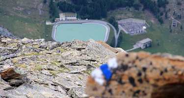 Auf das Almagellerhon oberhalb des Saastal im Wallis