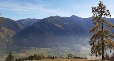 Am Weg zur Radlberger Alm - Blick nach Lind im Drautal