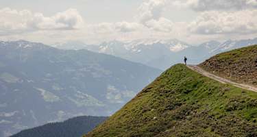 Aussichtsreich hoch über dem Zillertal