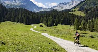 Ein schöneres Panorama hätte sich kein Landschaftsmaler ausdenken können.