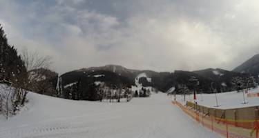  Links am Schlepplift vorbei in Richtung Waldschneise