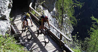 Mountainbiken hoch über dem Achensee