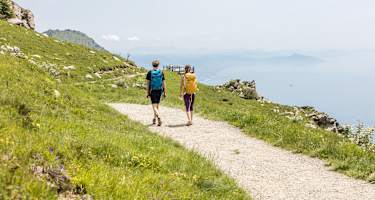 Gemütlicher Wanderweg auf die Madonna della Guardia 