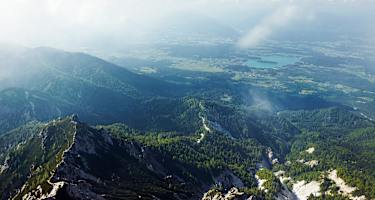 Blick vom Mittagskogel ins Villacher Becken