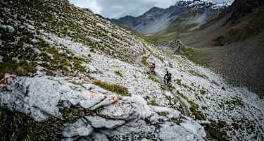 Der epische Singletrail zum Älplisee