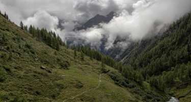 Die Baumgrenze liegt hinter uns, Blick von der Ochsner Htt. ins Tal