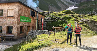 Morgendlicher Aufbruch bei der Tribulaunhütte