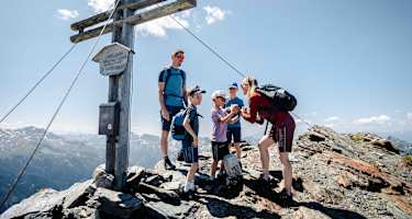 Am Gipfel des Gurpitschecks