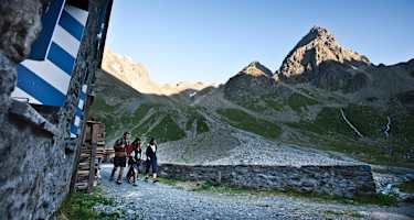 Guarda - Lai Blau - Chamonna Tuoi