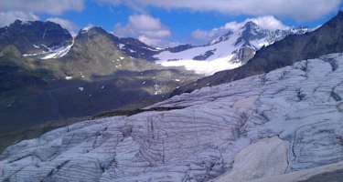 Ochsentaler Gletscher mit Dreiländerspitze