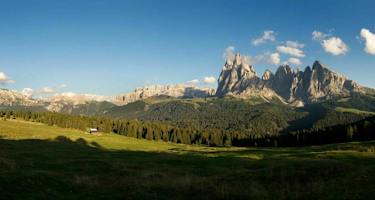 Panorama auf die Seiser-Alm und die Langkofelgruppe