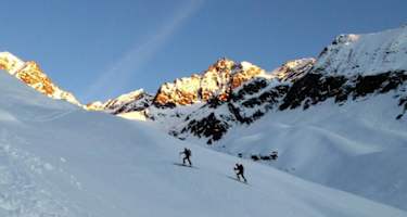 Oberhalb des Latschengürtels, ab hier nun freies Skigelände.