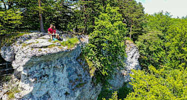 Einer der interessantesten Punkte entlang des Albsteiges - der Hangende Stein.