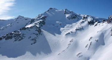 Der massive Gipfelhang hinauf zum Kaltenberg