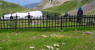 Kriegerfriedhof oberhalb der Obstanserseehütte