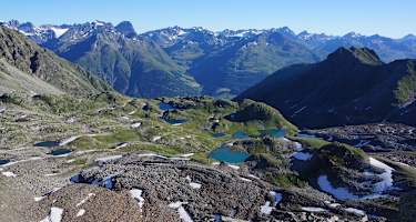 Die vielen kleinen Seen von Lais da Macun