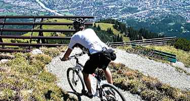 Start in Innsbruck, aber mit der Bahn.
