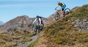 Vom Fulseck führt ein rasanter Singletrail hinunter ins Großarltal.