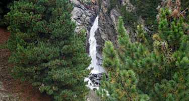 Der Rotmooswasserfall stürzt nicht weit vom Ötzi-Fundort in die Tiefe.