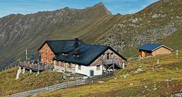 Zielpunkt der 1. Etappe ist die Geraer Hütte über dem Valser Talschluss.