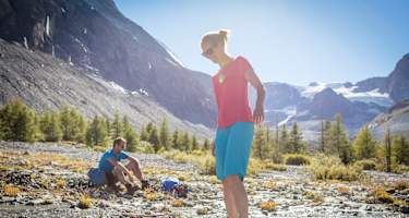 Eine kleine Abkühlung macht müde Füße wieder munter auf der Tour Monte Rosa Matterhorn.