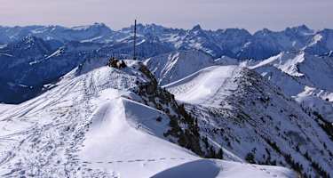 Der Gipfel des Portlahorn und der breite Grat zum Portlakopf