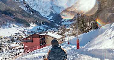 Rodeln auf der Naturrodelbahn Eggen
