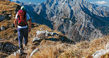 Am Gipfelgrat des Fagstein mit Blick zum majestätischen Watzmann.