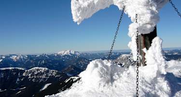 Blick vom Gipfel nach N, im Hintergrund der Ötscher