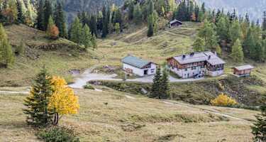 Ausgangspunkt des Berchtesgadener Gipfelweges - Das Schneibsteinhaus