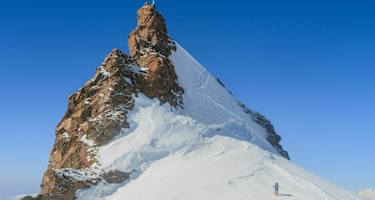 Blick auf die imposante Nordflanke des Schwarzhorns