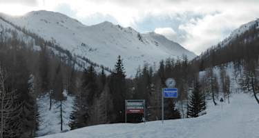 Das erste Stück entlang der Nufenen-Passstrasse