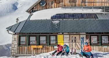 Die Pühringerhütte ist im Winter geschlossen, verfügt aber über einen Winterraum.