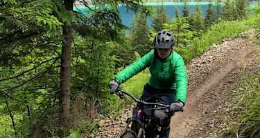 Von der Naggler Alm kann über den Panoramaweg ins Tal fahren.