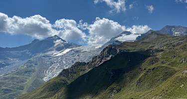Blick vom Tuxer Joch Haus in Zillertal