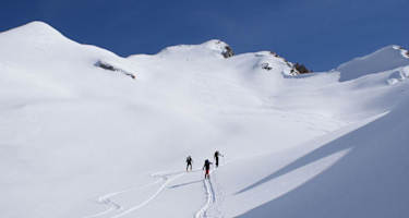 Rauchkofelboden mit Gipfelflanke