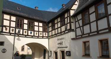 Museum Adorf mit Perlmutterausstellung