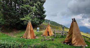 Das Steinzeitdorf an der Hörnerbahn