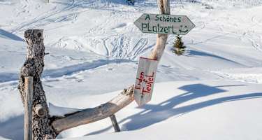 Wegweiser vor der Südwiener Hütte