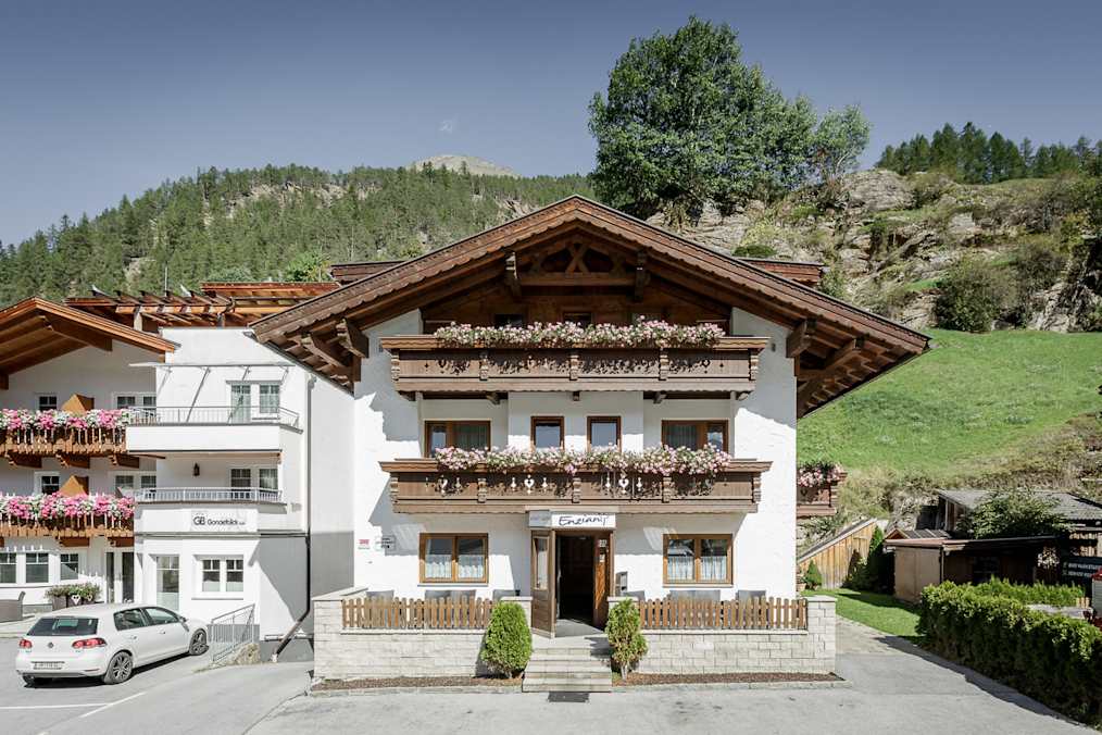 HausEnzian-Aussenaufnahme