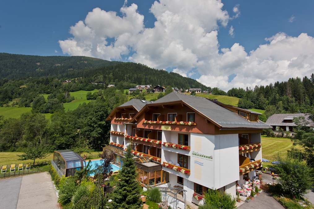 Hotel Almrausch Aussenansicht