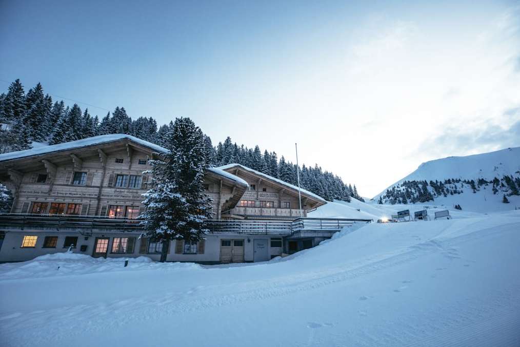 Berghaus Elsigenalp im Winter