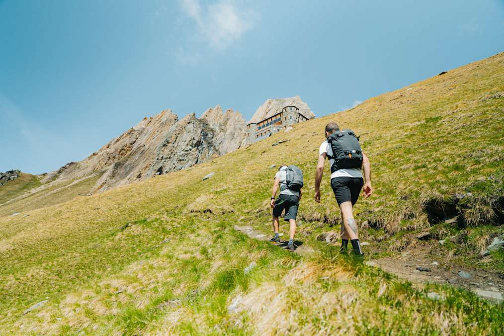 Aufstieg zur Neuen Sajathütte