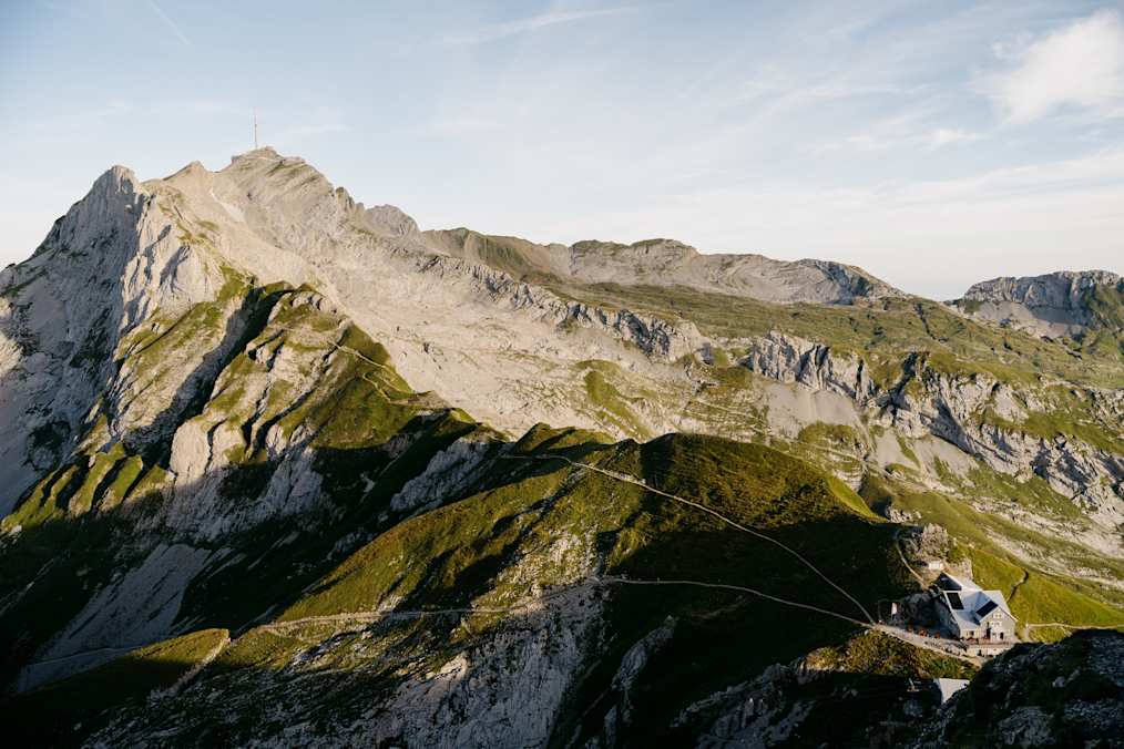 Blick auf das Berggasthaus Rotsteinpass