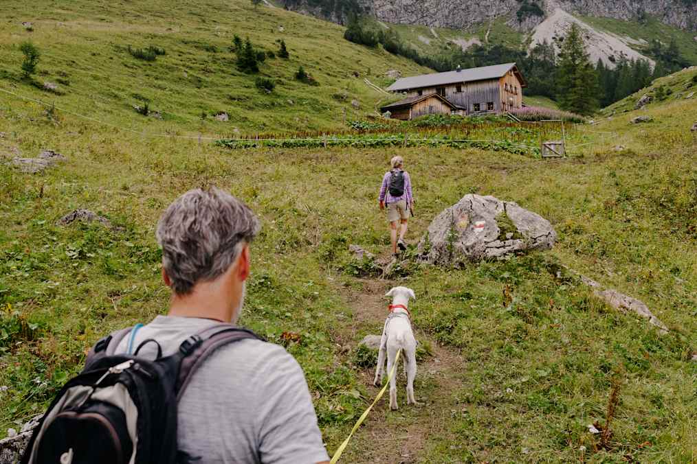 Wanderung zur Sarotlahütte