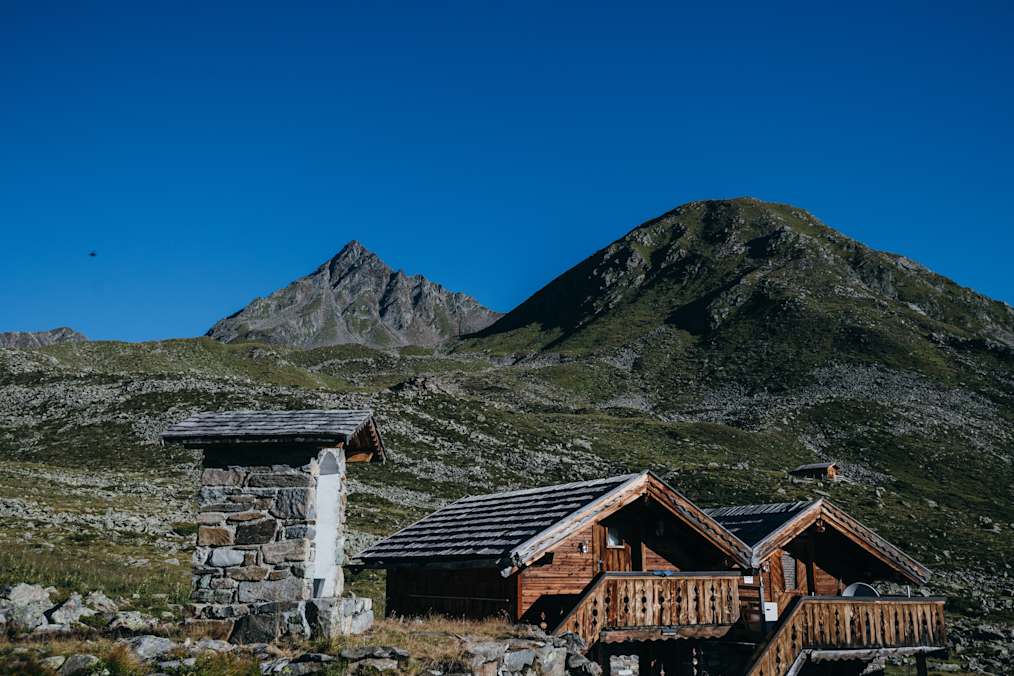 Lasörlinghütte befindet sich im Mullitztal in der Lasörlinggruppe im Osten Tirols