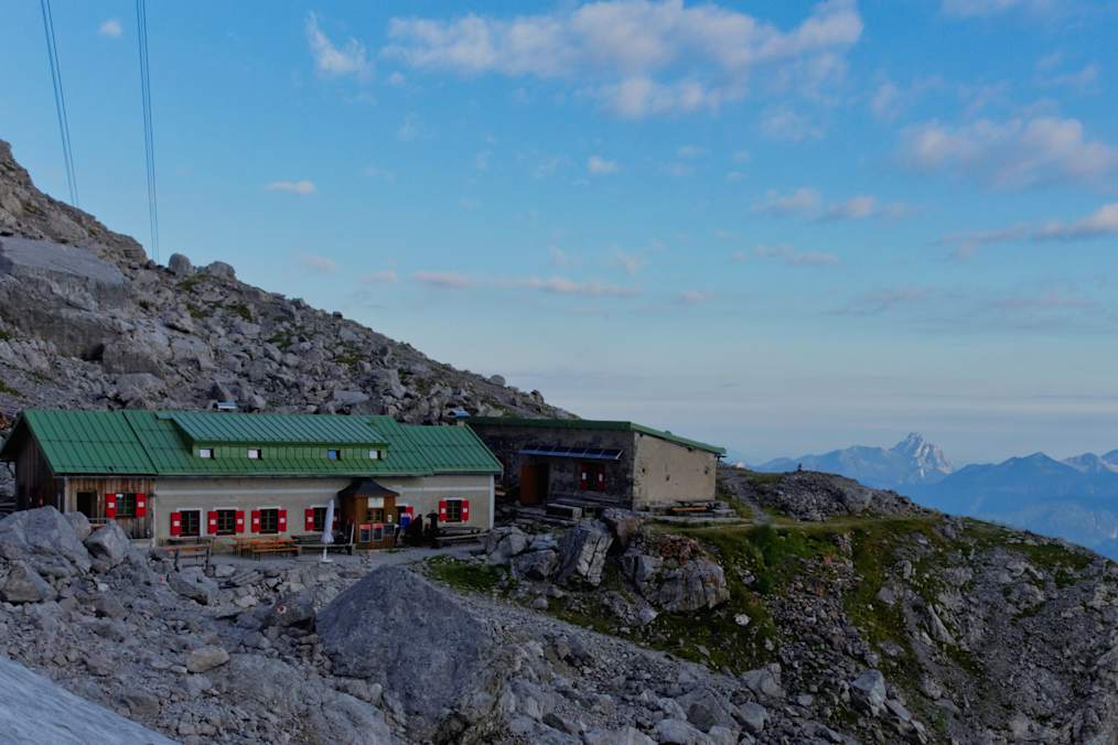Die Wiener-Neustädter-Hütte an der Zugspitze