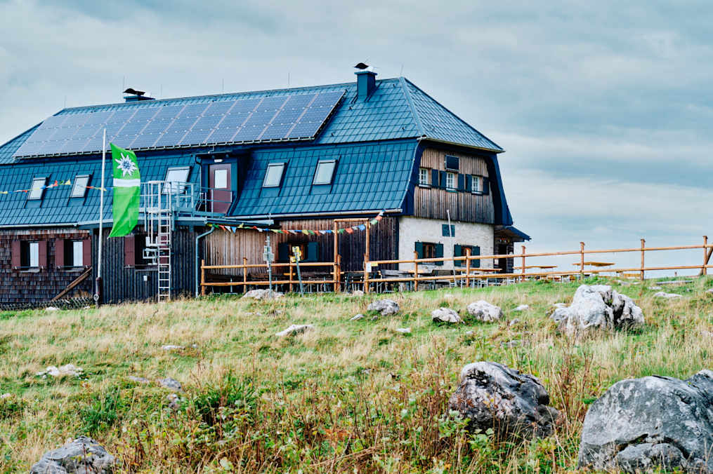 Das Hochleckenhaus steht im Höllengebirge im oberösterreichischen Salzkammergut.