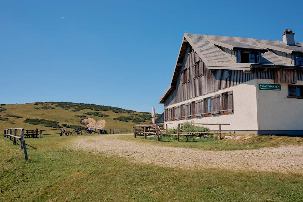 Die Lurgbauerhütte liegt auf 1.764m Höhe.