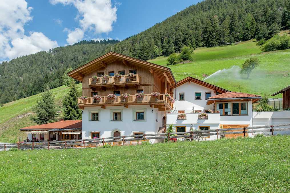 Südansicht Hotel Berghof